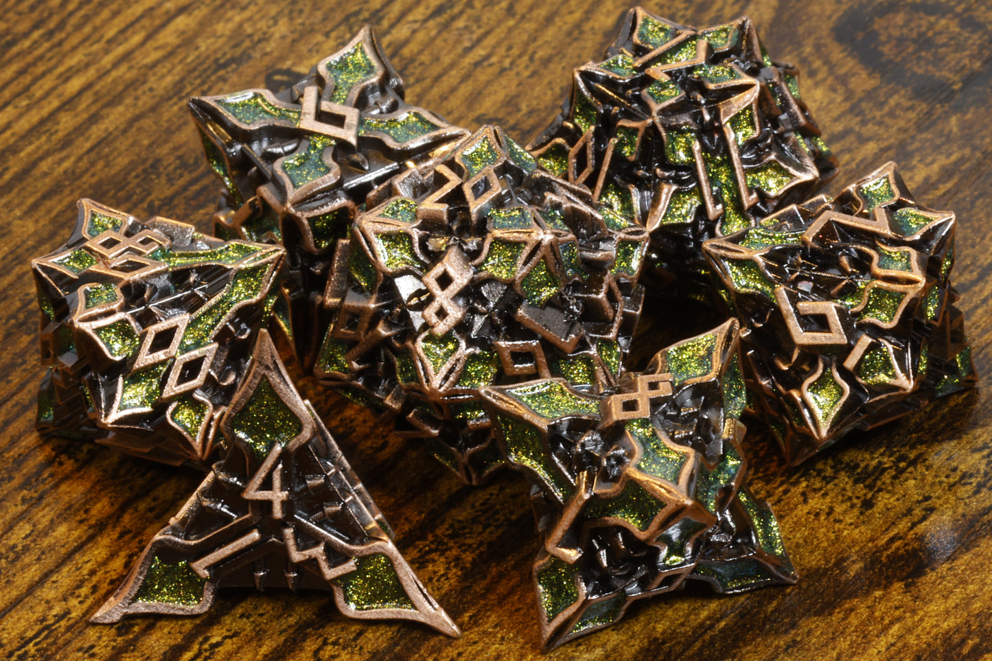 Ensemble de dés Runomancie – Mica vert – Métal cuivré