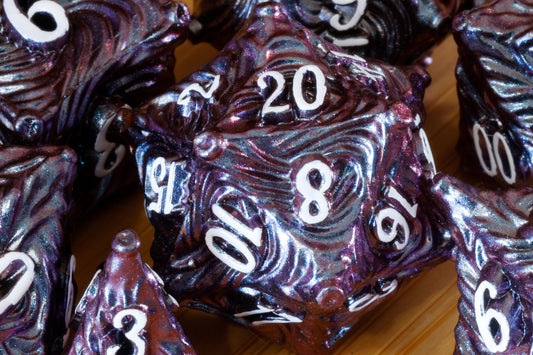 Ensemble de dés Vortex – Mica changeant rouge et violet – Métal