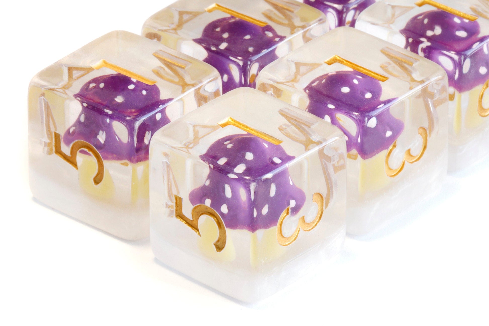 Purple Mushrooms D6 dice - The Wizard's Vault